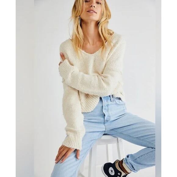 Free People Oversized Cream Ivory THEO Sweater Size Small - Picture 1 of 8